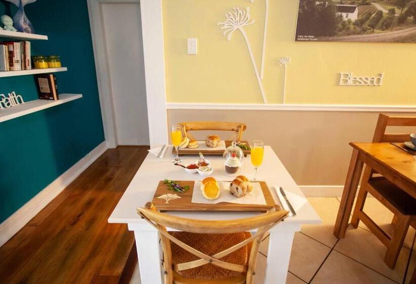 펜션 Flametree Guesthouse