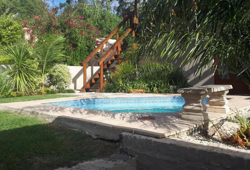 펜션 Flametree Guesthouse