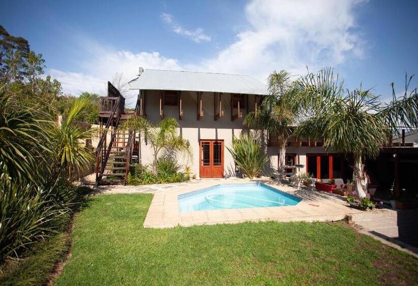 펜션 Flametree Guesthouse