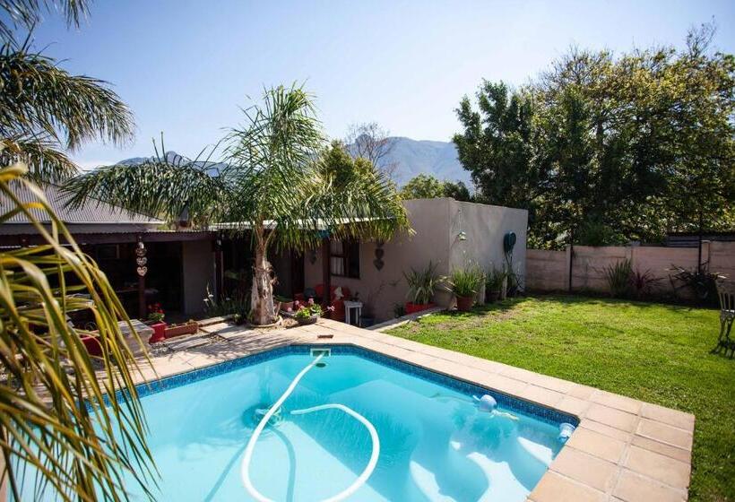 펜션 Flametree Guesthouse