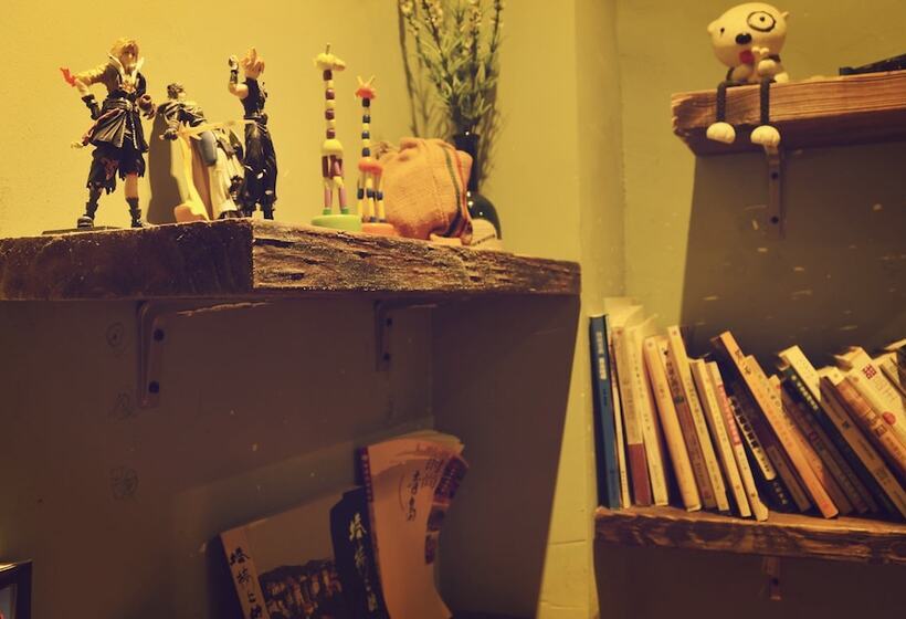 Qingdao Yuezhu Topic Hostel