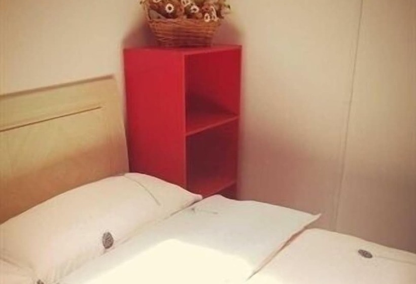 Qingdao Yuezhu Topic Hostel