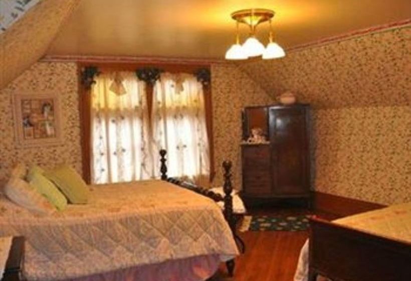 مبيت وإفطار Charles Nelson Schmick House