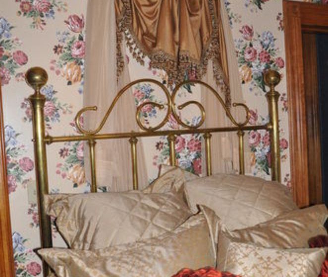 مبيت وإفطار Charles Nelson Schmick House