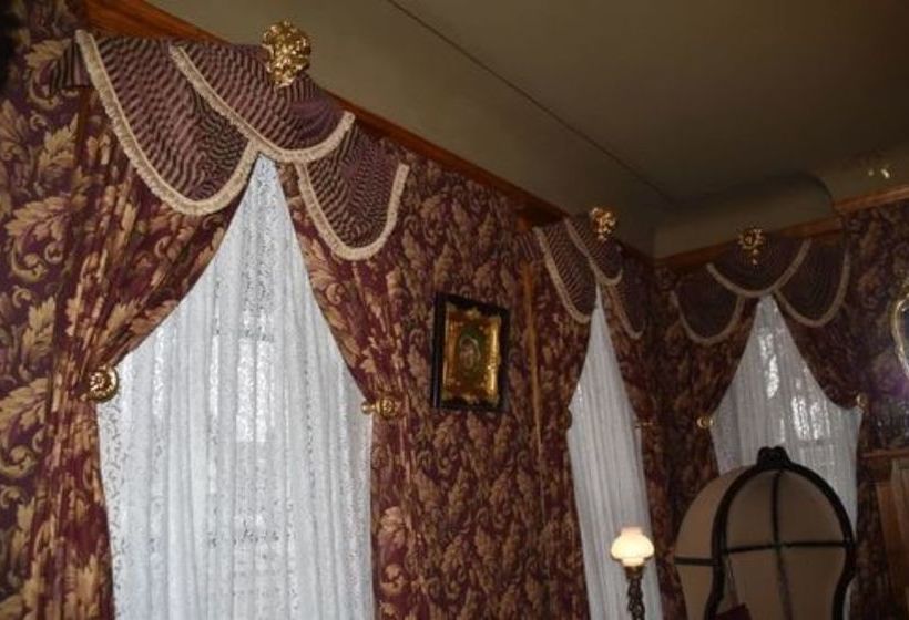 مبيت وإفطار Charles Nelson Schmick House