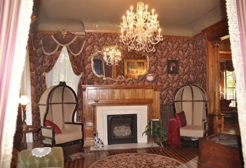 ベッドアンドブレックファースト Charles Nelson Schmick House