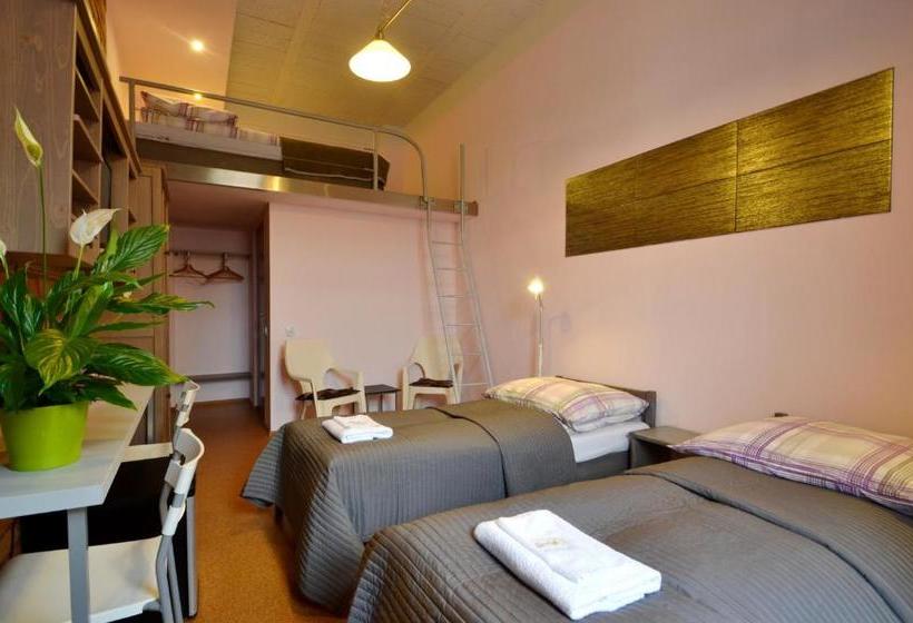 فندق Bed&breakfast Mikunda