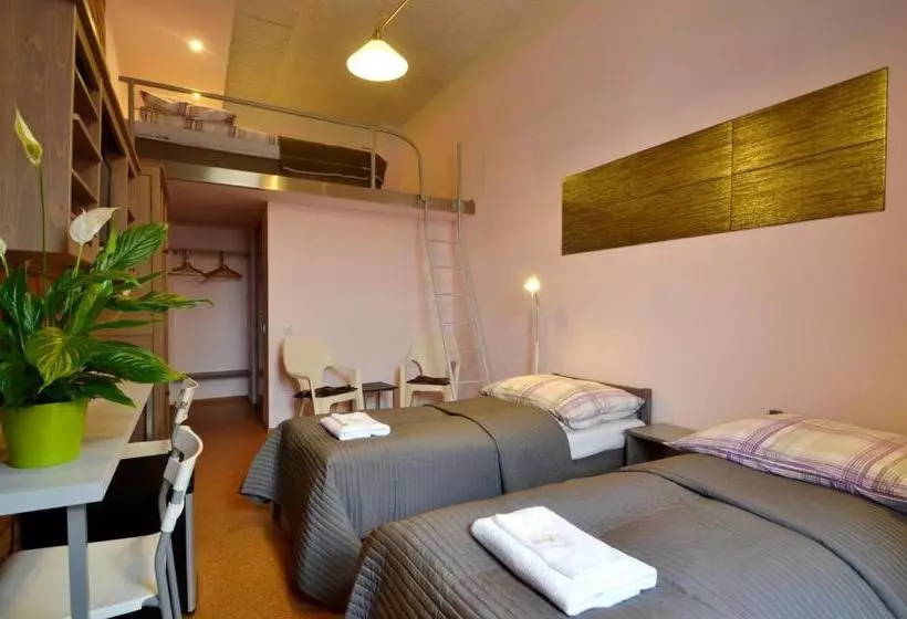 ホテル Bed&breakfast Mikunda