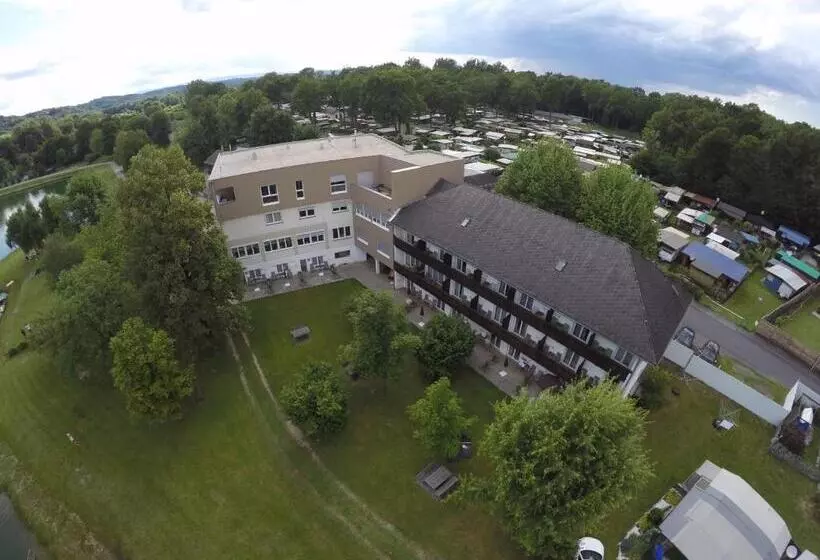 ホテル Gasthof Röck