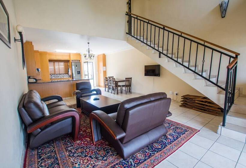 בית מלון כפרי Hoyohoyo Acorns Lodge