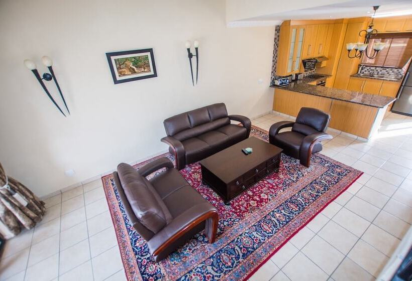 בית מלון כפרי Hoyohoyo Acorns Lodge