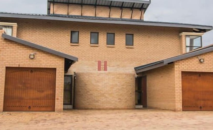 בית מלון כפרי Hoyohoyo Acorns Lodge