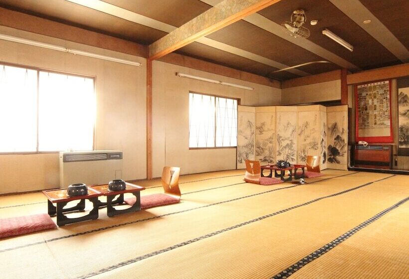 בית מלון כפרי Kaneki