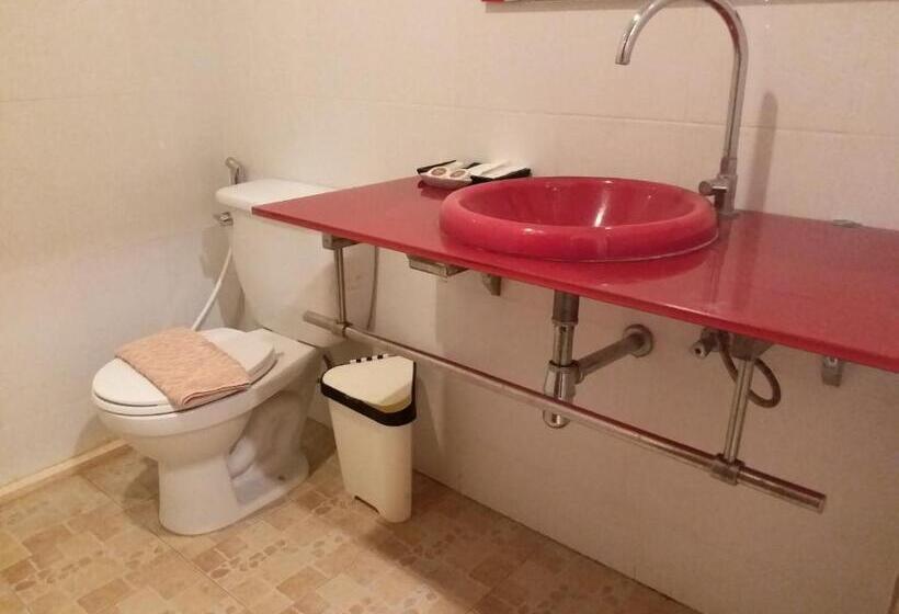 酒店 Sand Paisan Resort