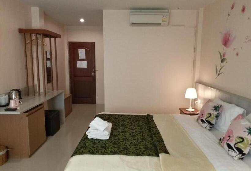 酒店 Sand Paisan Resort