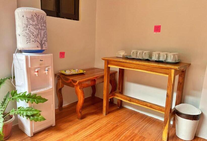 호텔 Zuric Pension House