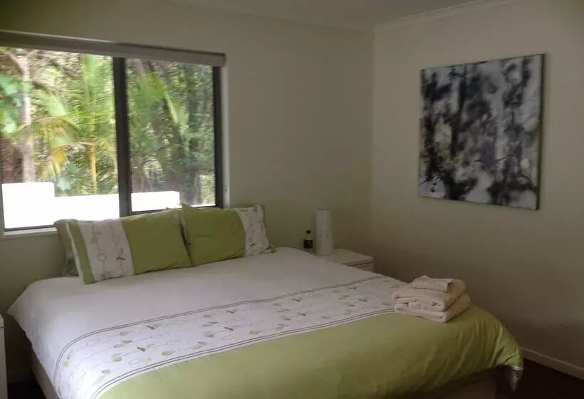Montville Suites