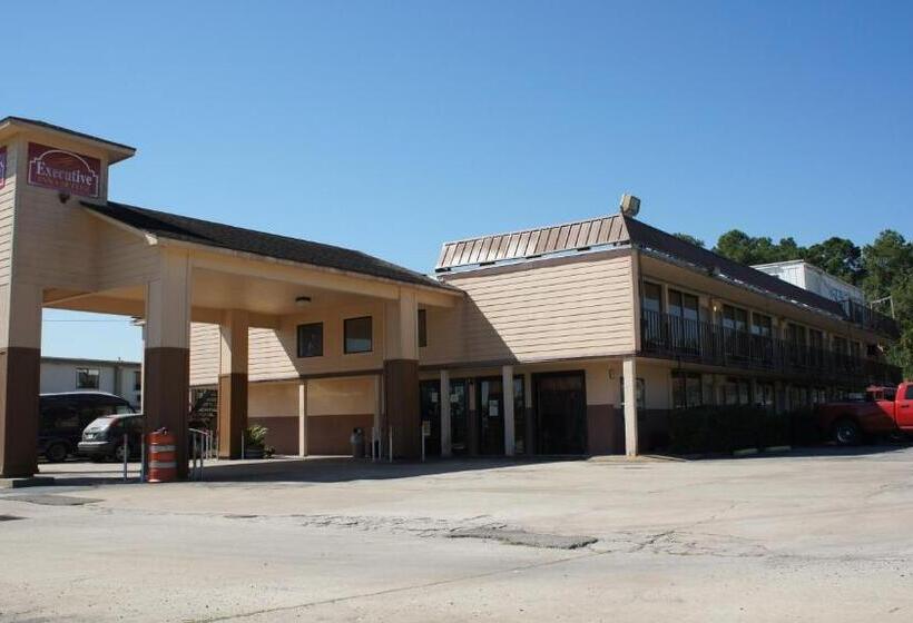 فندق على الطريق Executive Inn & Suites