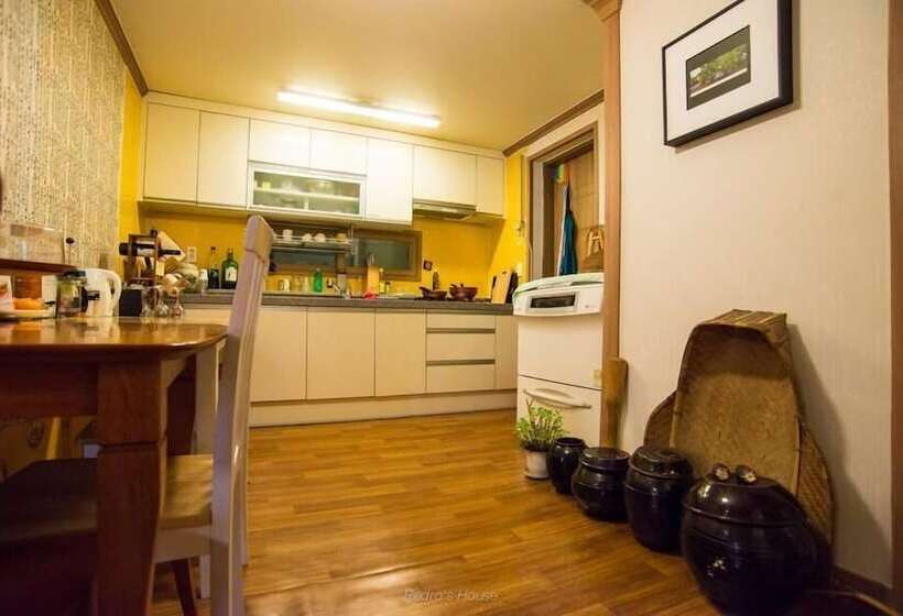 Pedro S House   Hostel