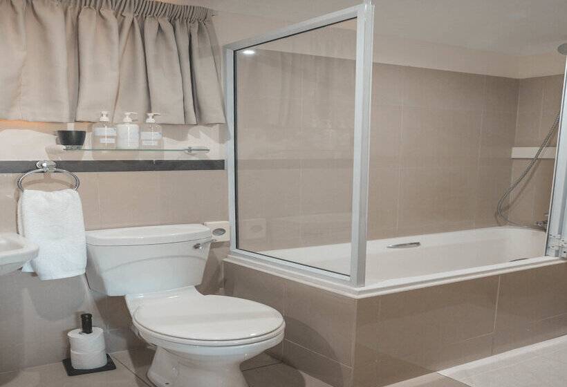 Пансион Beside Still Waters Boutique