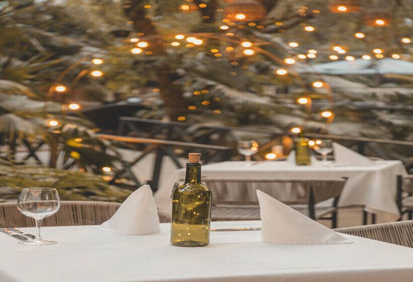 Пансион Beside Still Waters Boutique