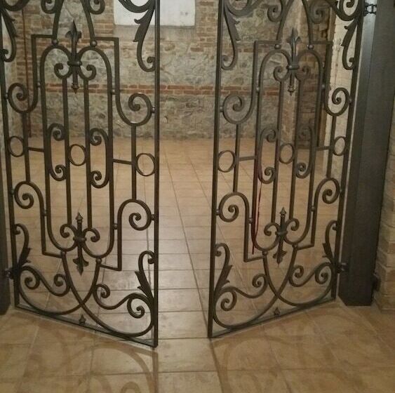 پانسیون L Antica Caserma