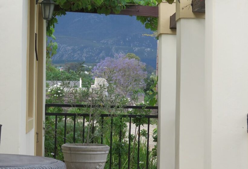 بنسيون Langeberg Guest Lodge