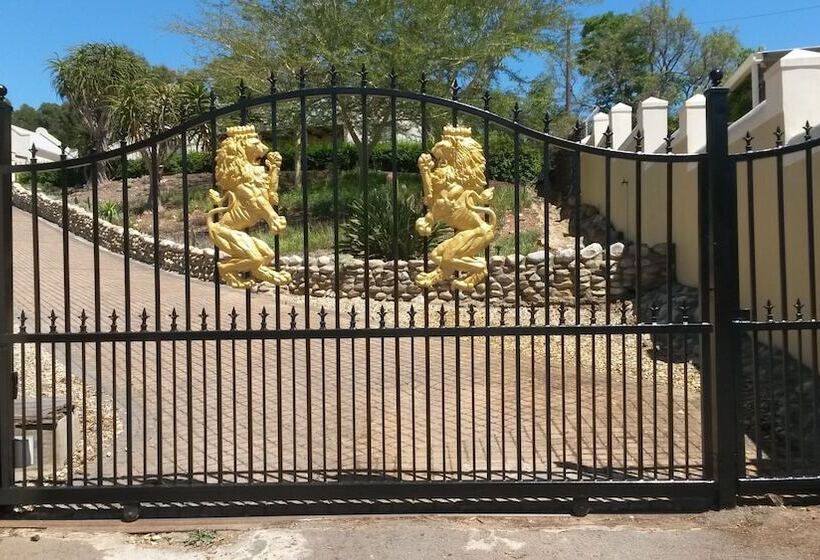 بنسيون Langeberg Guest Lodge