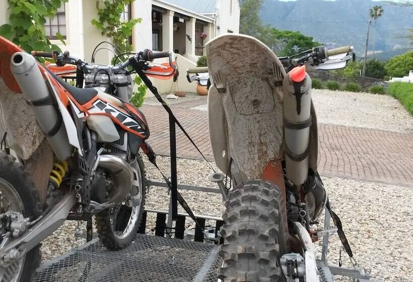 بنسيون Langeberg Guest Lodge