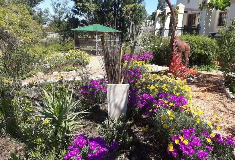 بنسيون Langeberg Guest Lodge