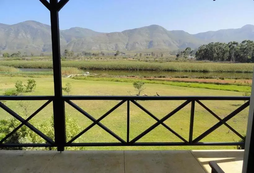 ペンション Springfontein Wine Estate Stanford River Lodge