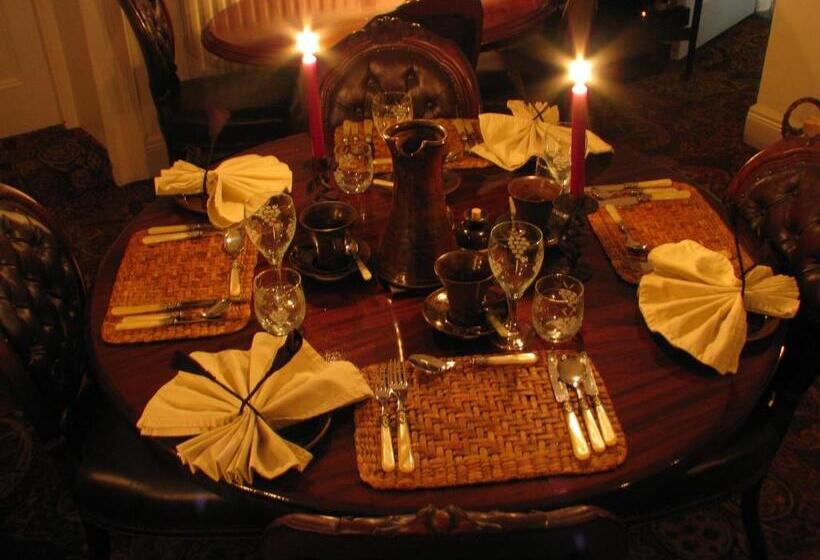 مبيت وإفطار Cullintra House