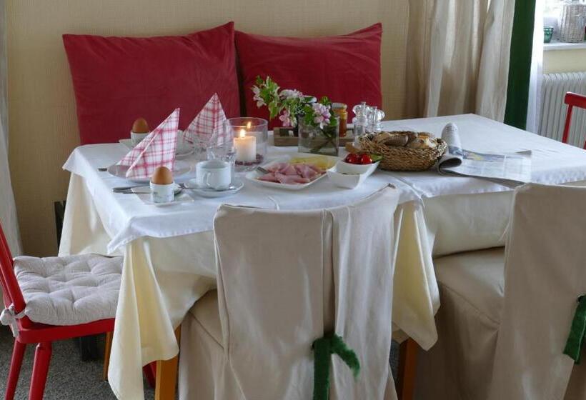 مبيت وإفطار Pension Geissler Reicher