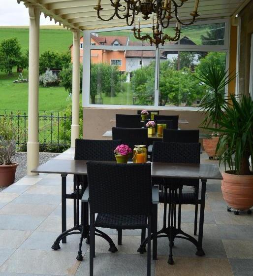 مبيت وإفطار Villa Thalhof