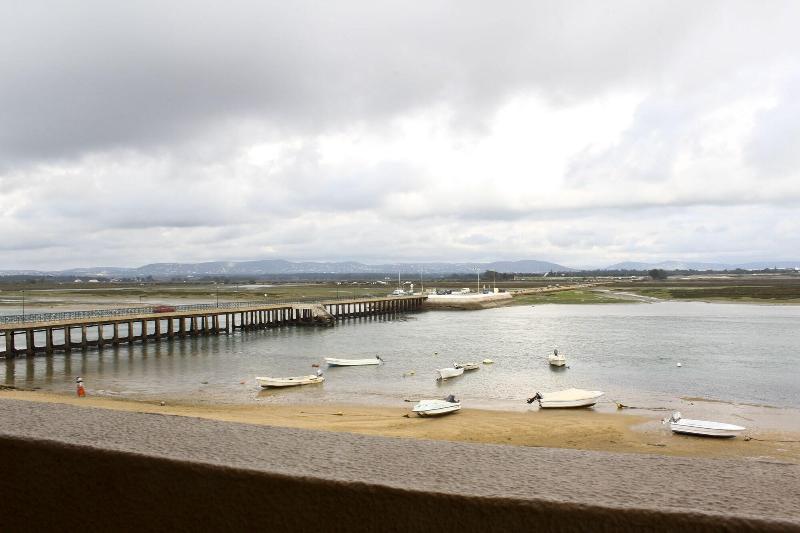 فندق Aeromar Beach