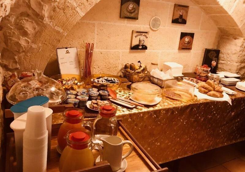 هتل Albergo Tripoli B&b Affittacamere