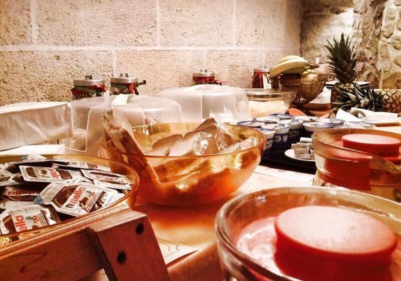 هتل Albergo Tripoli B&b Affittacamere