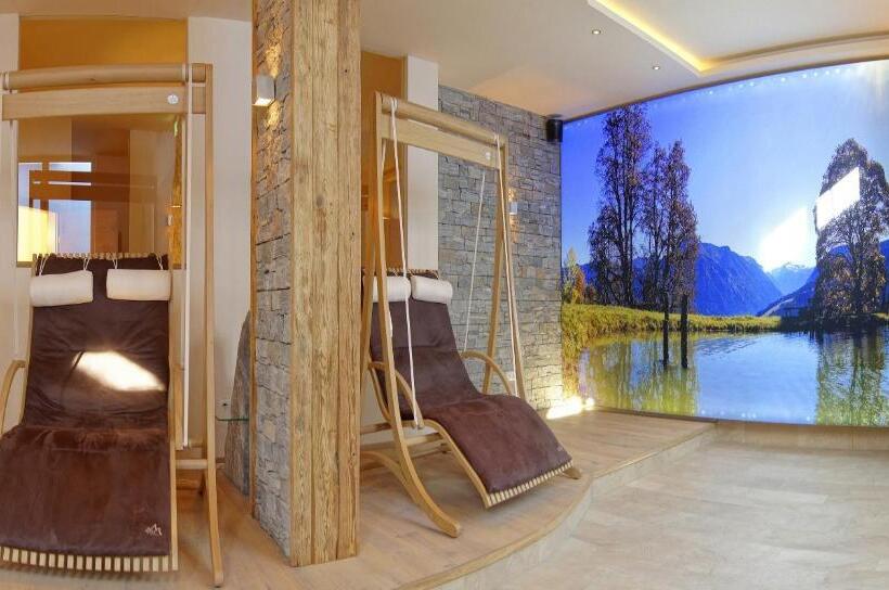 Hotell Alpenwelt Superior