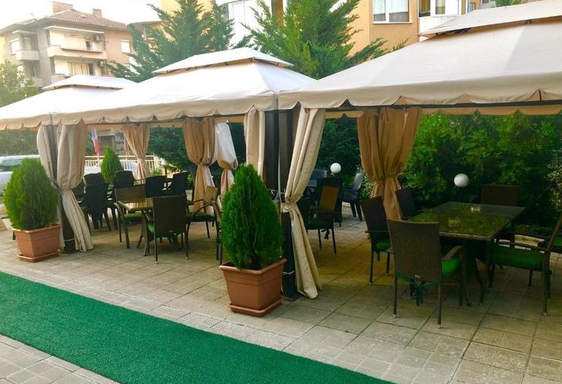 ホテル Arena Tarnovo