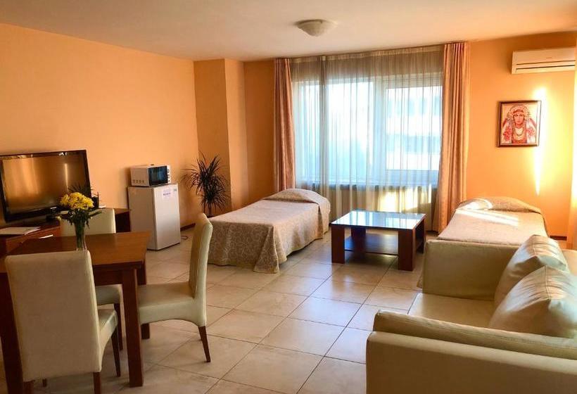 ホテル Arena Tarnovo