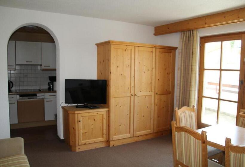 هتل Garni Apart Elfriede