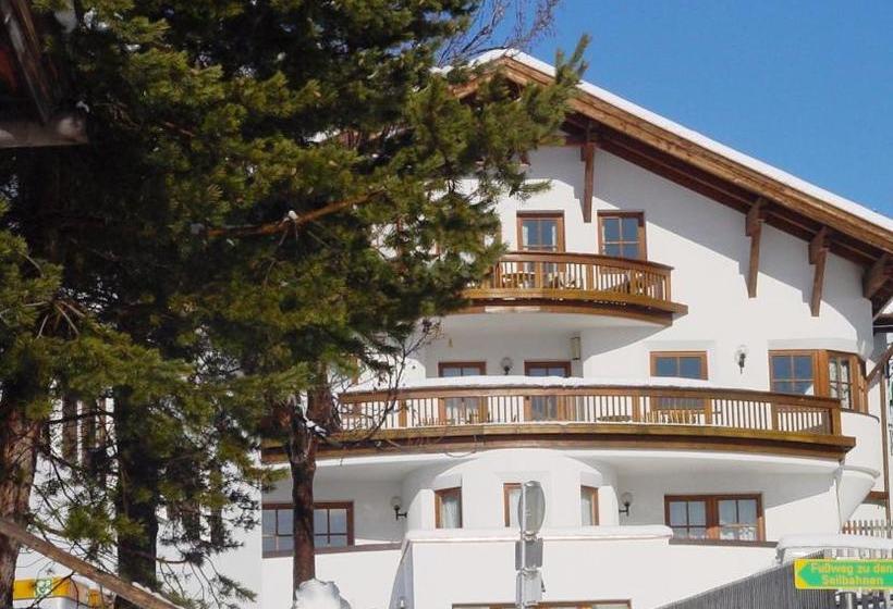 هتل Garni Apart Elfriede