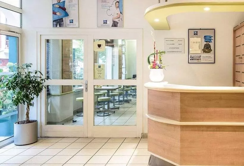 ホテル Ibis Budget Ciboure Stjeanluz