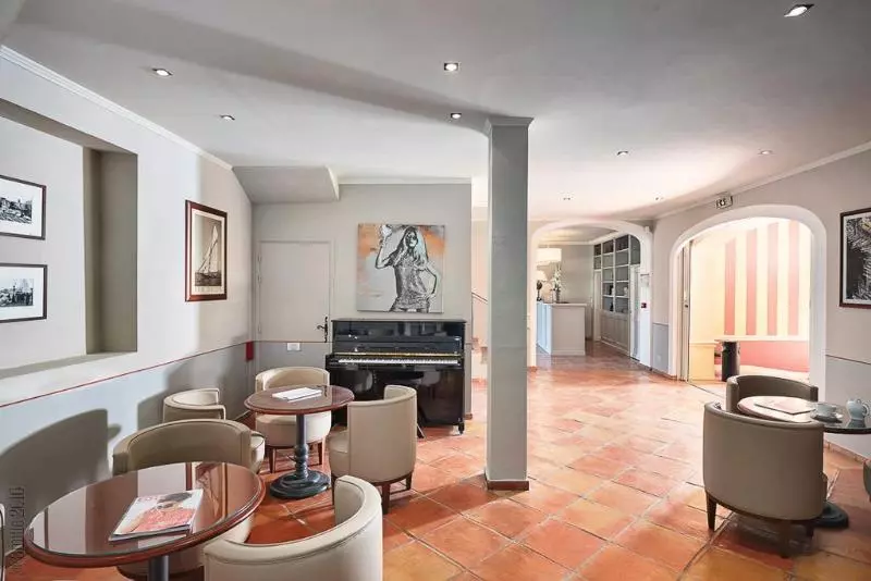 ホテル La Bastide Du Port   Hôtel De Charme