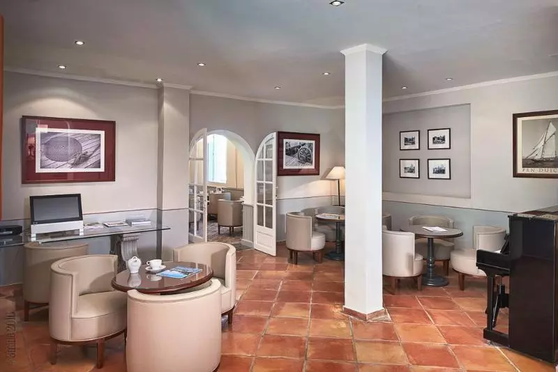 ホテル La Bastide Du Port   Hôtel De Charme