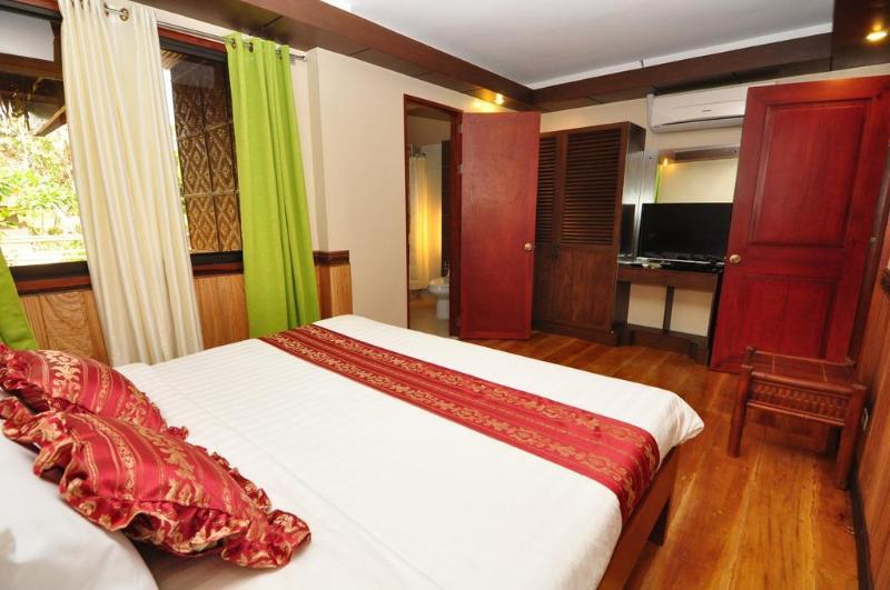 Hotel Loboc River Resort