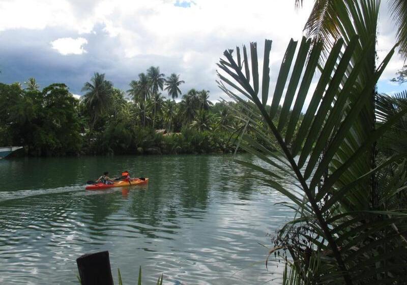 Hotel Loboc River Resort