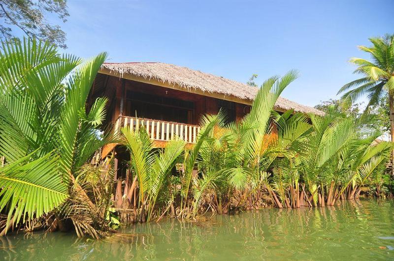 Hotel Loboc River Resort