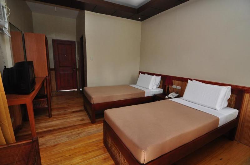 Hotel Loboc River Resort