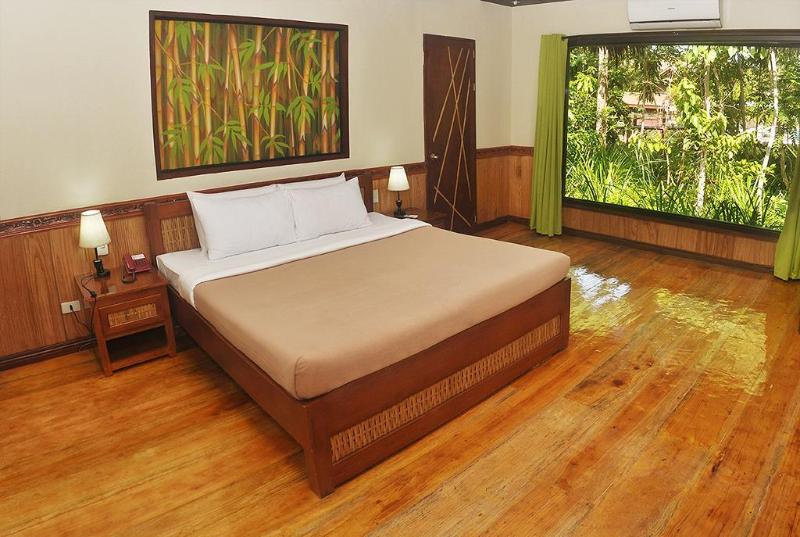 Hotel Loboc River Resort